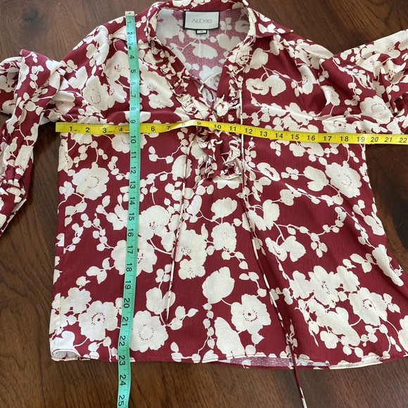 Alexis Womens Blouse Top S Red Floral Lace Up Boho Rayon Viscose Neiman Marcus - Picture 7 of 10